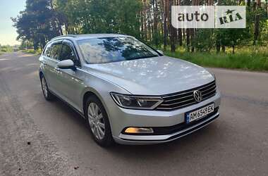 Універсал Volkswagen Passat 2015 в Олевську