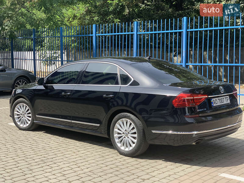 Седан Volkswagen Passat 2016 в Ужгороде