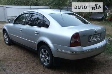 Седан Volkswagen Passat 2004 в Світловодську