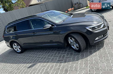 Универсал Volkswagen Passat 2019 в Дрогобыче