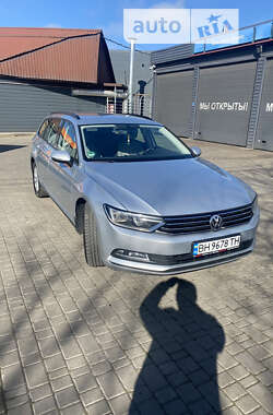 Универсал Volkswagen Passat 2015 в Одессе