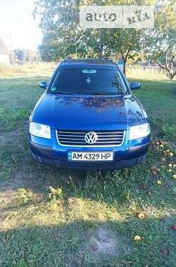 Універсал Volkswagen Passat 2003 в Житомирі