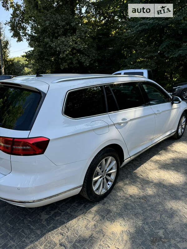 Універсал Volkswagen Passat 2015 в Чернівцях фото 14 Універсал Volkswagen Passat 2015 в Чернівцях