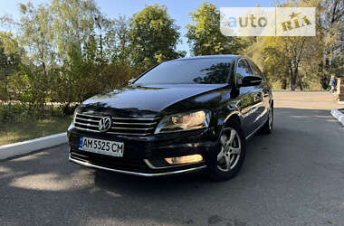 Седан Volkswagen Passat 2011 в Киеве