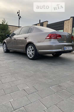 Седан Volkswagen Passat 2010 в Хмельницькому