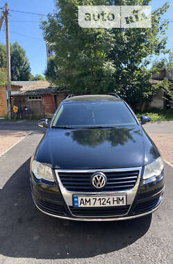 Универсал Volkswagen Passat 2007 в Емильчине