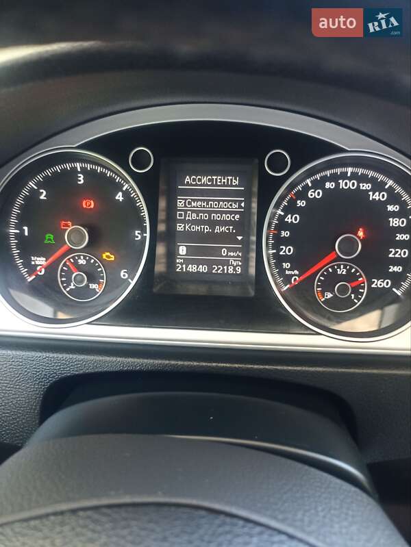 Універсал Volkswagen Passat 2014 в Дрогобичі