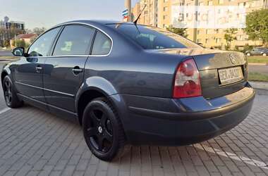 Седан Volkswagen Passat 2004 в Виннице