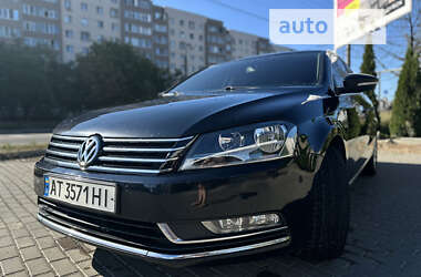 Седан Volkswagen Passat 2013 в Івано-Франківську