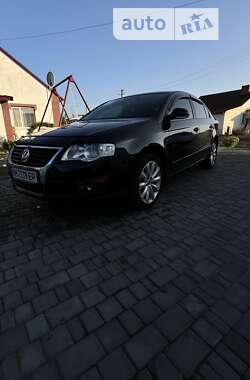 Седан Volkswagen Passat 2008 в Киеве