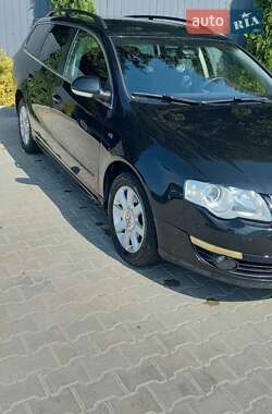 Универсал Volkswagen Passat 2010 в 