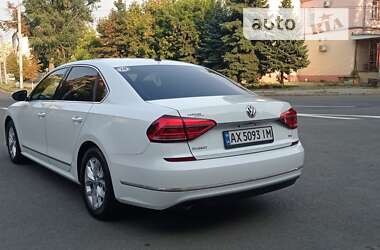 Седан Volkswagen Passat 2017 в Харкові