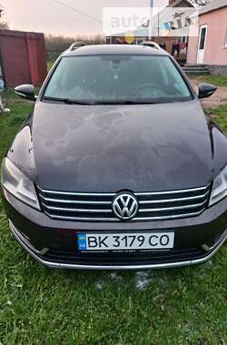 Универсал Volkswagen Passat 2011 в Компанеевке