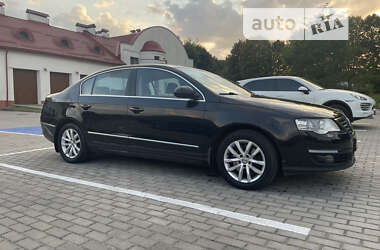 Седан Volkswagen Passat 2009 в Львове