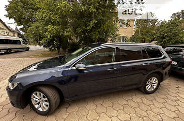 Универсал Volkswagen Passat 2016 в 