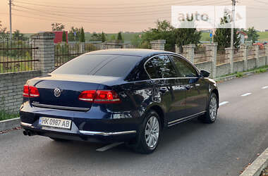 Седан Volkswagen Passat 2012 в Ровно