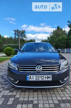 Універсал Volkswagen Passat 2013 в Києві