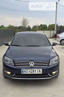 Седан Volkswagen Passat 2011 в Тячеве