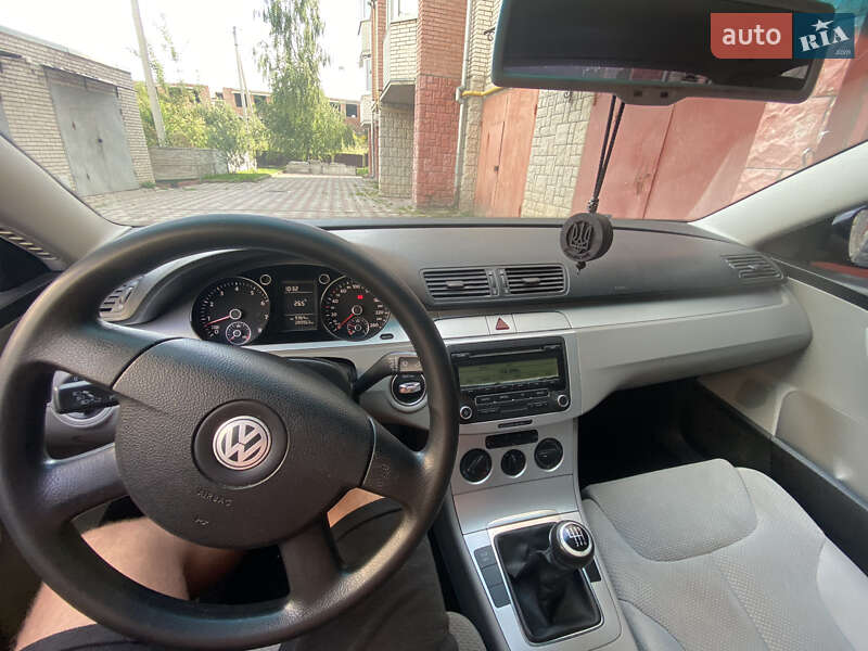 Седан Volkswagen Passat 2009 в Тернополе