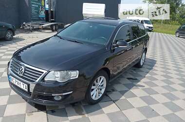 Универсал Volkswagen Passat 2010 в Самборе