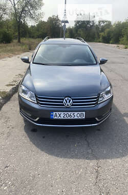 Универсал Volkswagen Passat 2013 в Харькове