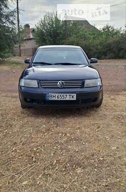 Седан Volkswagen Passat 1997 в Кривому Розі