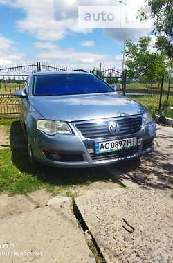 Універсал Volkswagen Passat 2009 в Володимир-Волинському