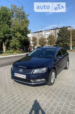 Универсал Volkswagen Passat 2013 в Житомире