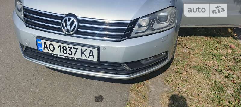 Універсал Volkswagen Passat 2012 в Львові
