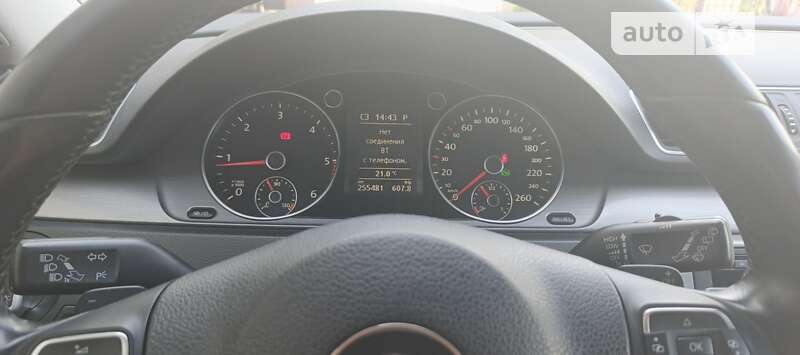 Універсал Volkswagen Passat 2012 в Львові