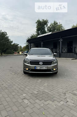 Седан Volkswagen Passat 2012 в Кривом Роге