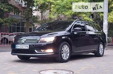 Универсал Volkswagen Passat 2011 в Одессе