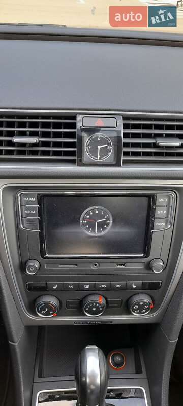 Седан Volkswagen Passat 2014 в Одессе