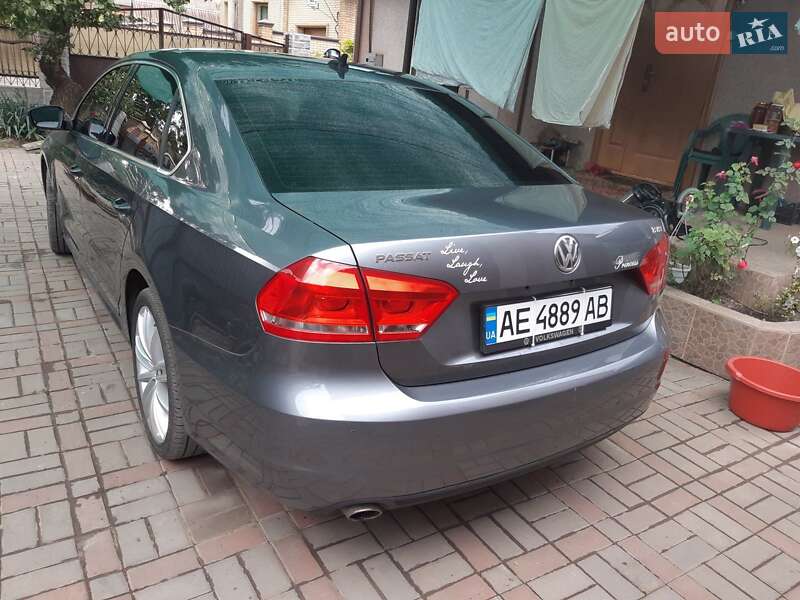 Седан Volkswagen Passat 2013 в Кривом Роге