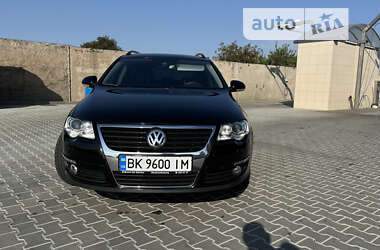 Універсал Volkswagen Passat 2008 в Сарнах