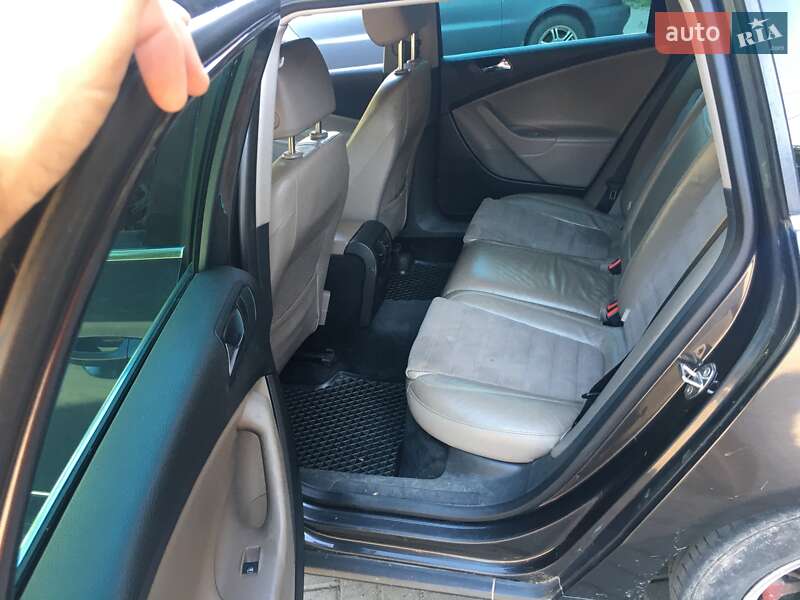 Универсал Volkswagen Passat 2006 в Хусте