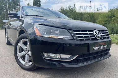 Седан Volkswagen Passat 2014 в Николаеве