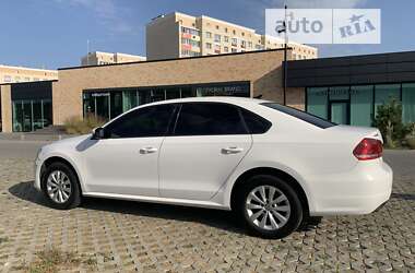 Седан Volkswagen Passat 2014 в Хмельницком