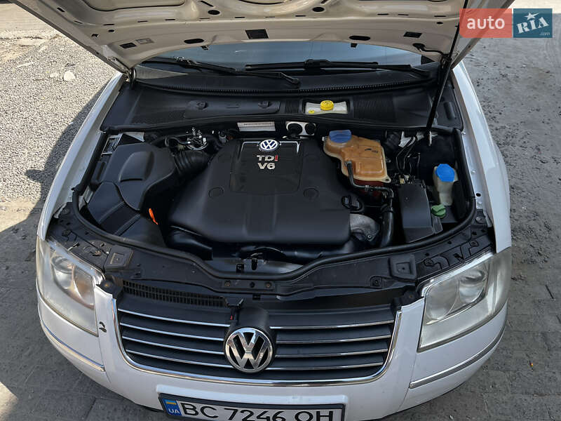 Универсал Volkswagen Passat 2001 в Буске