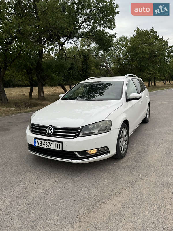 Універсал Volkswagen Passat 2011 в Вінниці