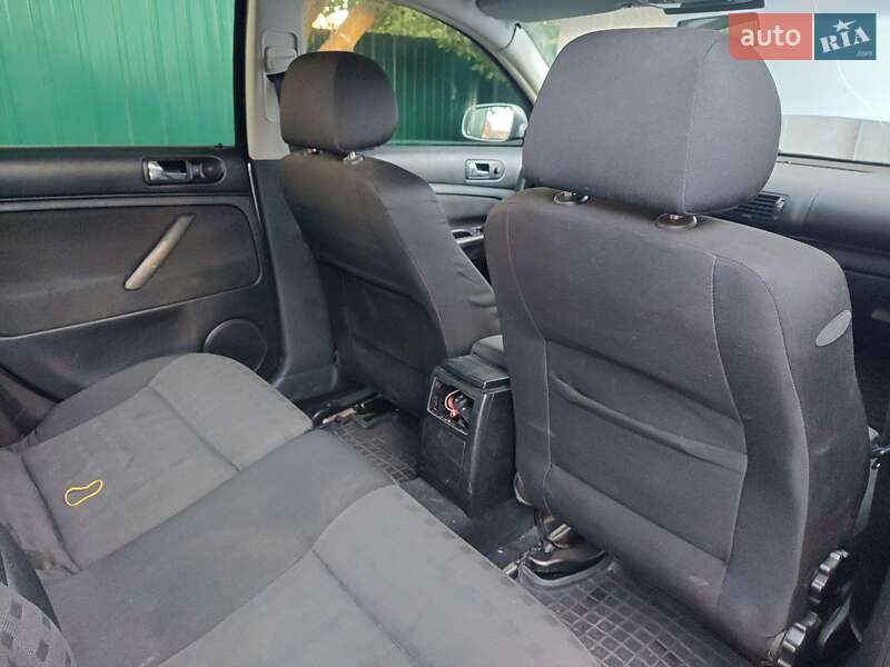 Универсал Volkswagen Passat 2001 в Любашевке