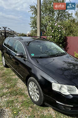 Універсал Volkswagen Passat 2010 в Івано-Франківську