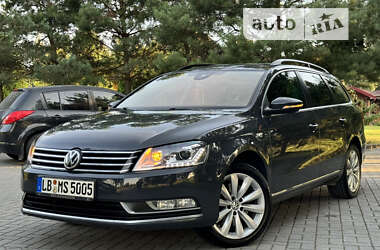 Универсал Volkswagen Passat 2012 в Дрогобыче