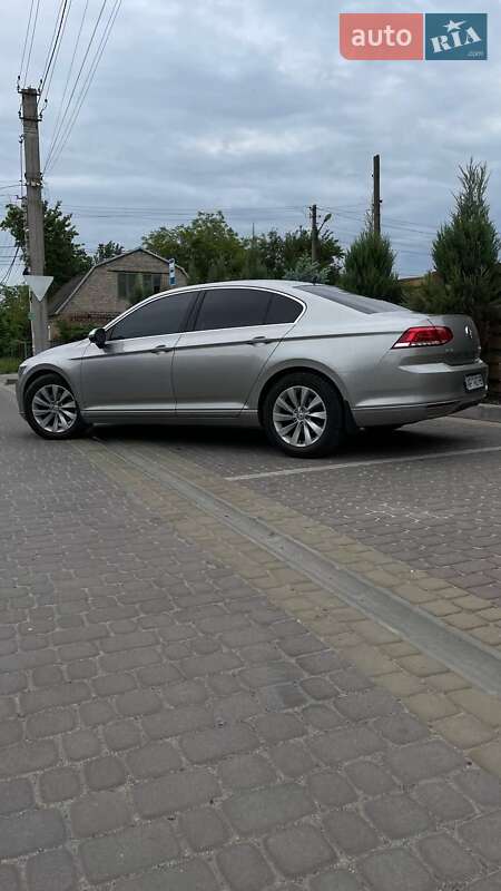 Седан Volkswagen Passat 2015 в Запорожье фото 4 Седан Volkswagen Passat 2015 в Запорожье