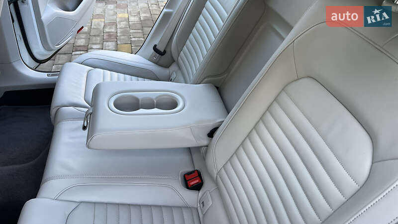 Універсал Volkswagen Passat 2019 в Умані