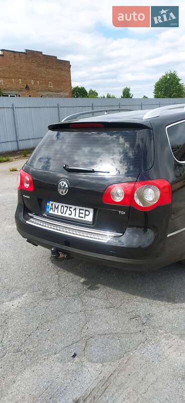 Універсал Volkswagen Passat 2007 в Житомирі