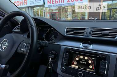 Универсал Volkswagen Passat 2011 в 
