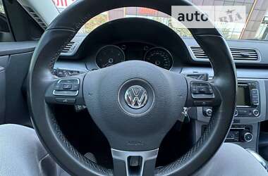 Универсал Volkswagen Passat 2011 в 