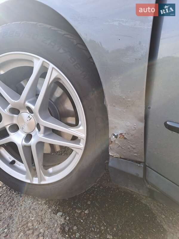 Универсал Volkswagen Passat 2006 в Коломые