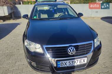 Универсал Volkswagen Passat 2009 в Староконстантинове